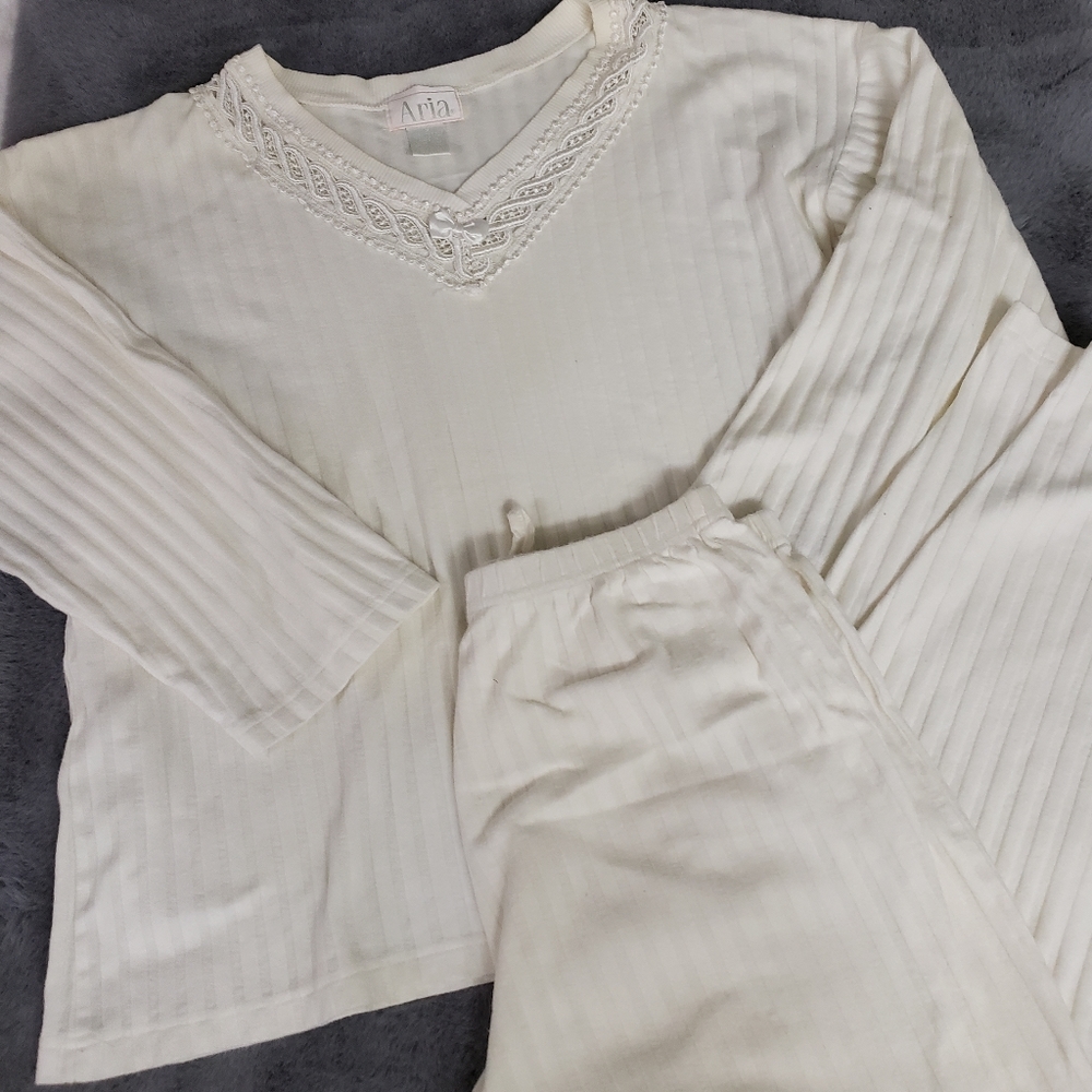 Vintage Aria ribbed cotton lace pajamas medium